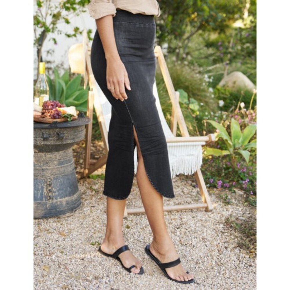 Frank & Eileen Donegal Midi Skirt Size 4 Italian Stretch Pencil Fitted Black